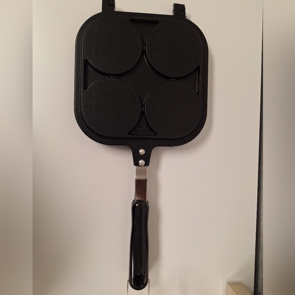 Pancake/ Egg skillet- double sided- New in box - Picture 3 of 4